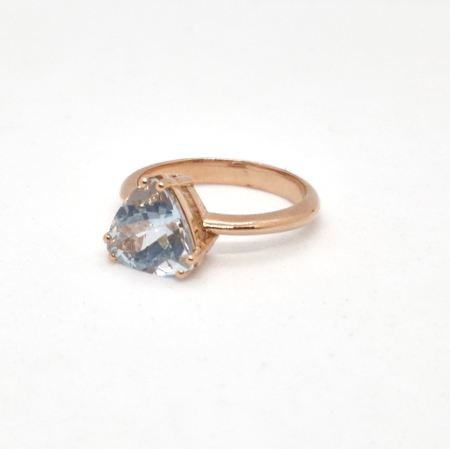 Anello acquamarina trillion in oro rosa 28 kt