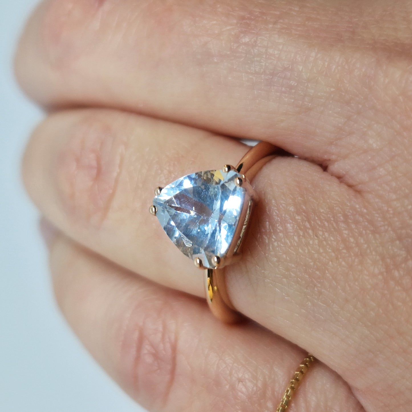 Anello acquamarina trillion in oro rosa 28 kt