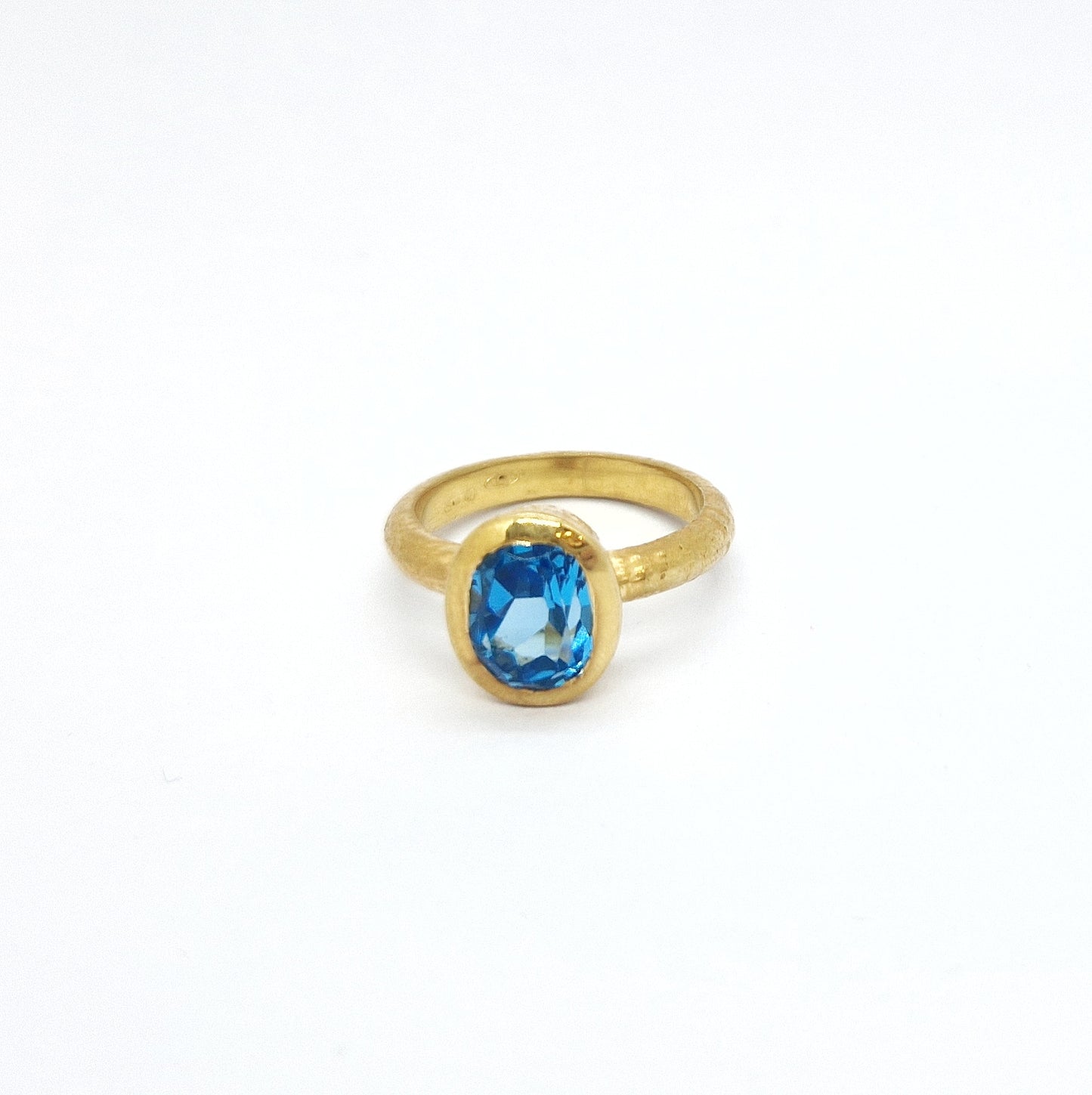 Anello con topazio azzurro in argento 925 dorato giallo