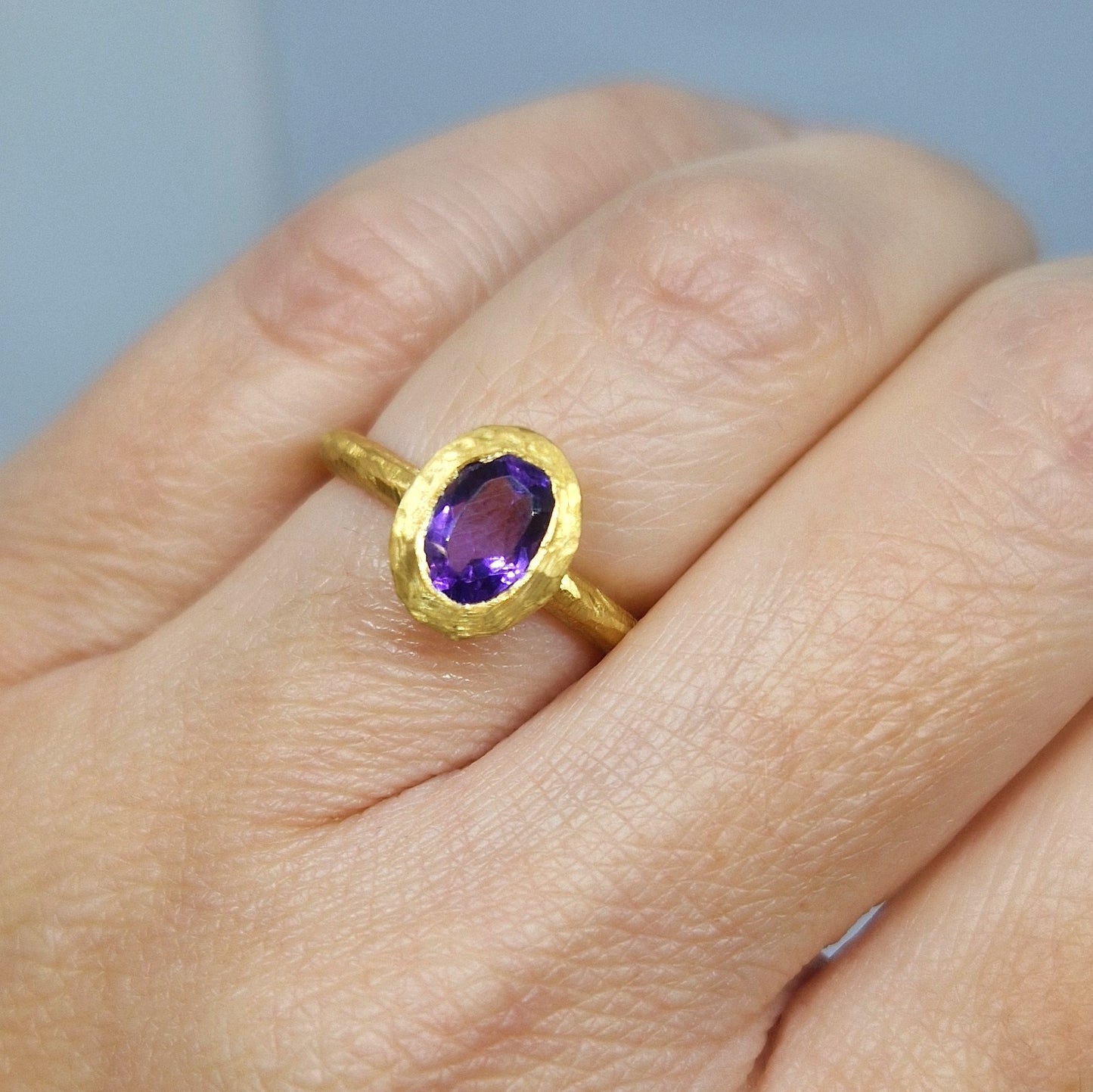 Anello con ametista in argento 925 dorato