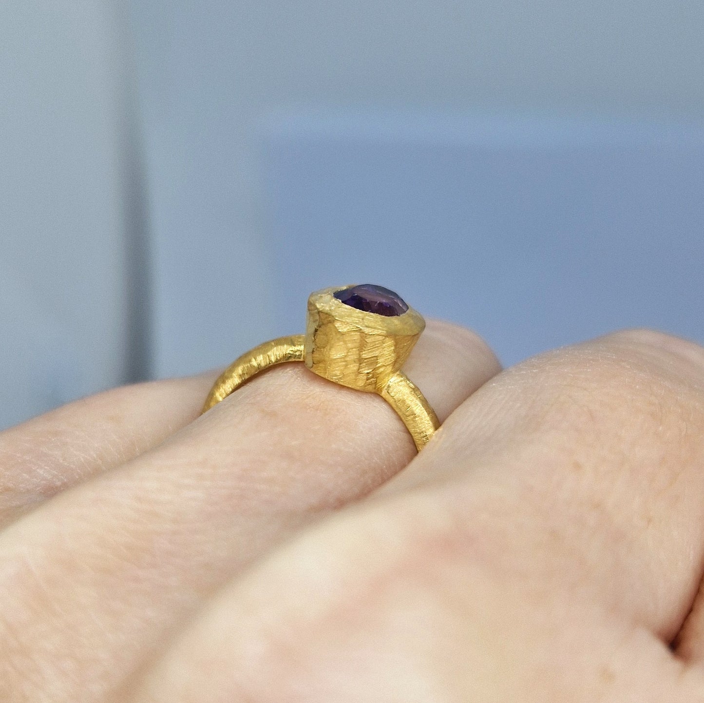 Anello con ametista in argento 925 dorato