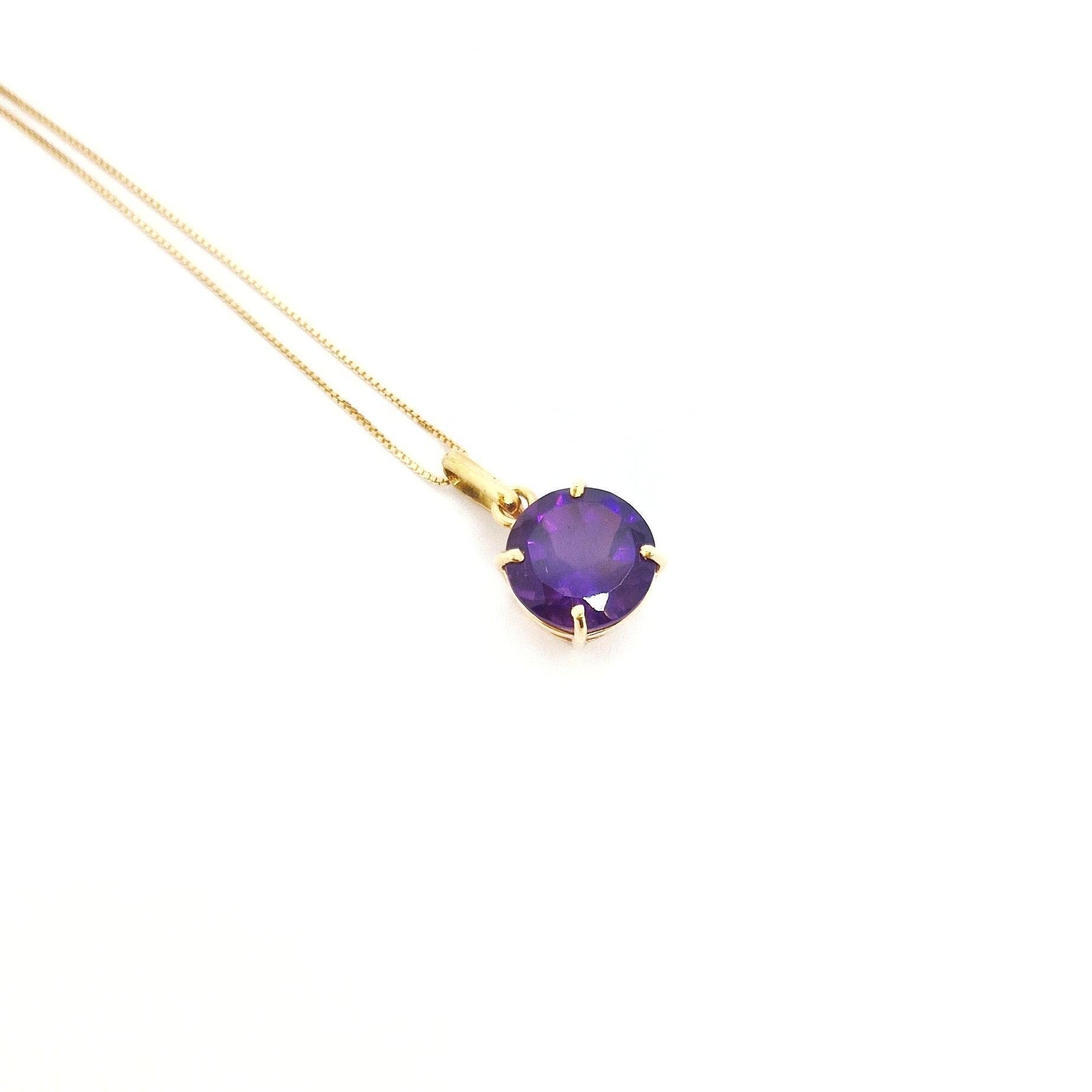 Collana con ametista in oro giallo 18 kt