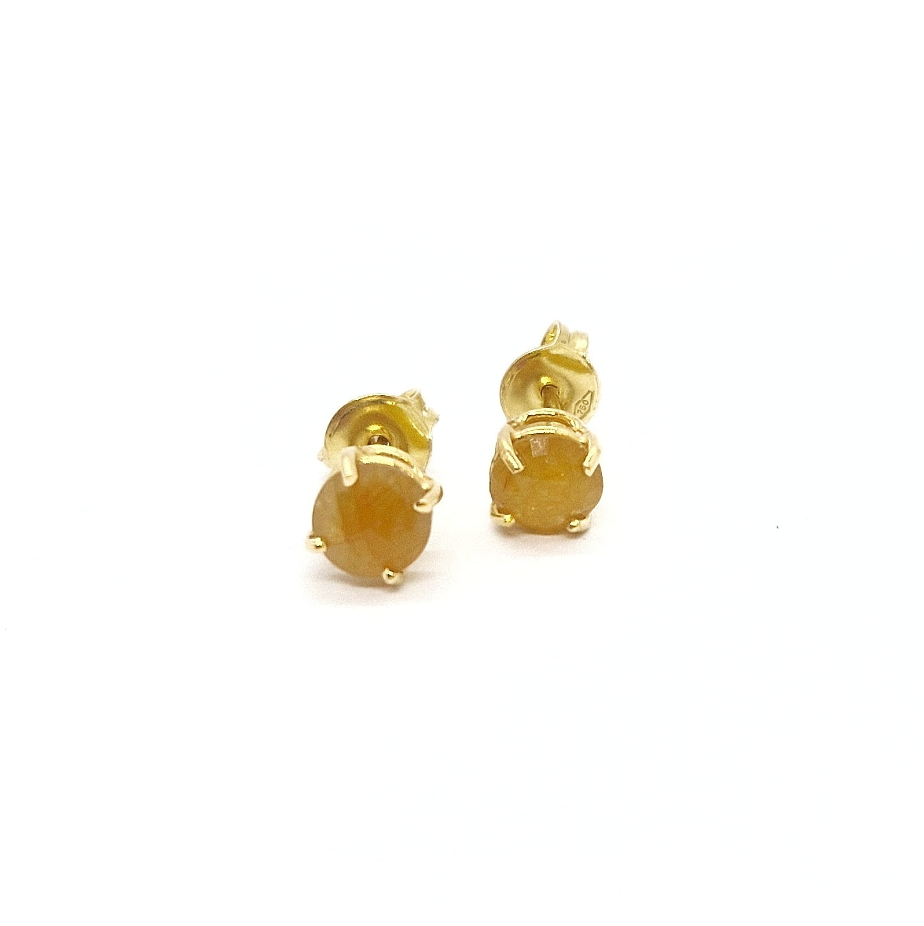 Orecchini con corindone giallo in oro giallo 18 kt