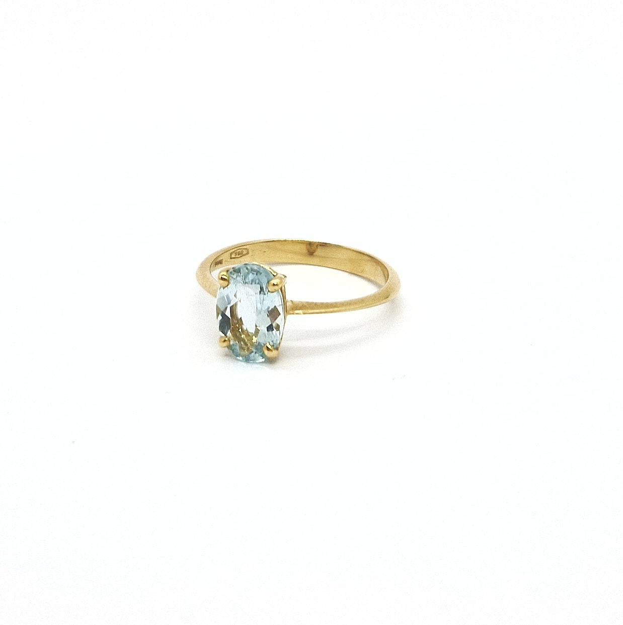 Anello con acquamarina in oro giallo 18 kt