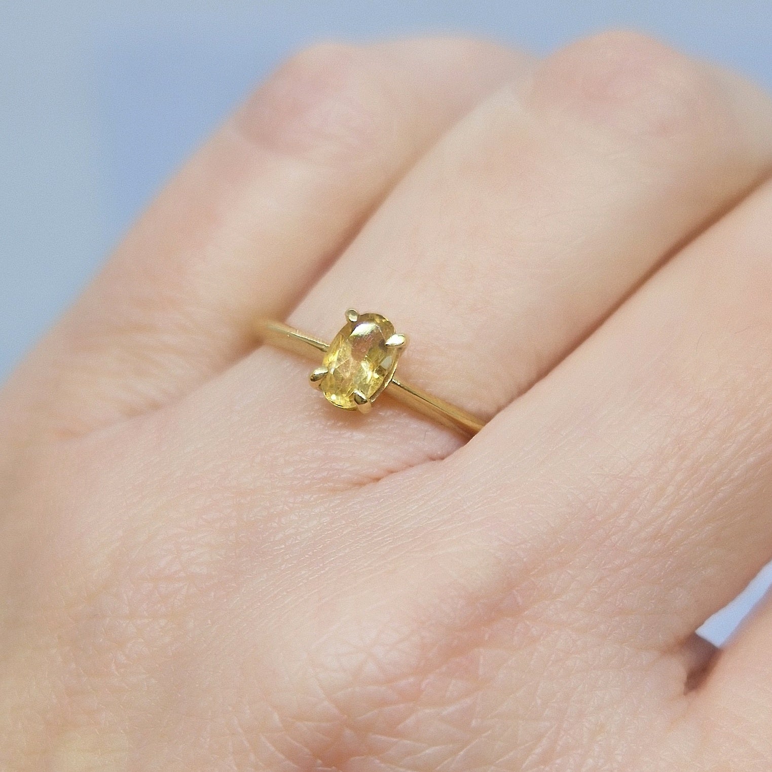 Anello con quarzo citrino in oro giallo 18 kt