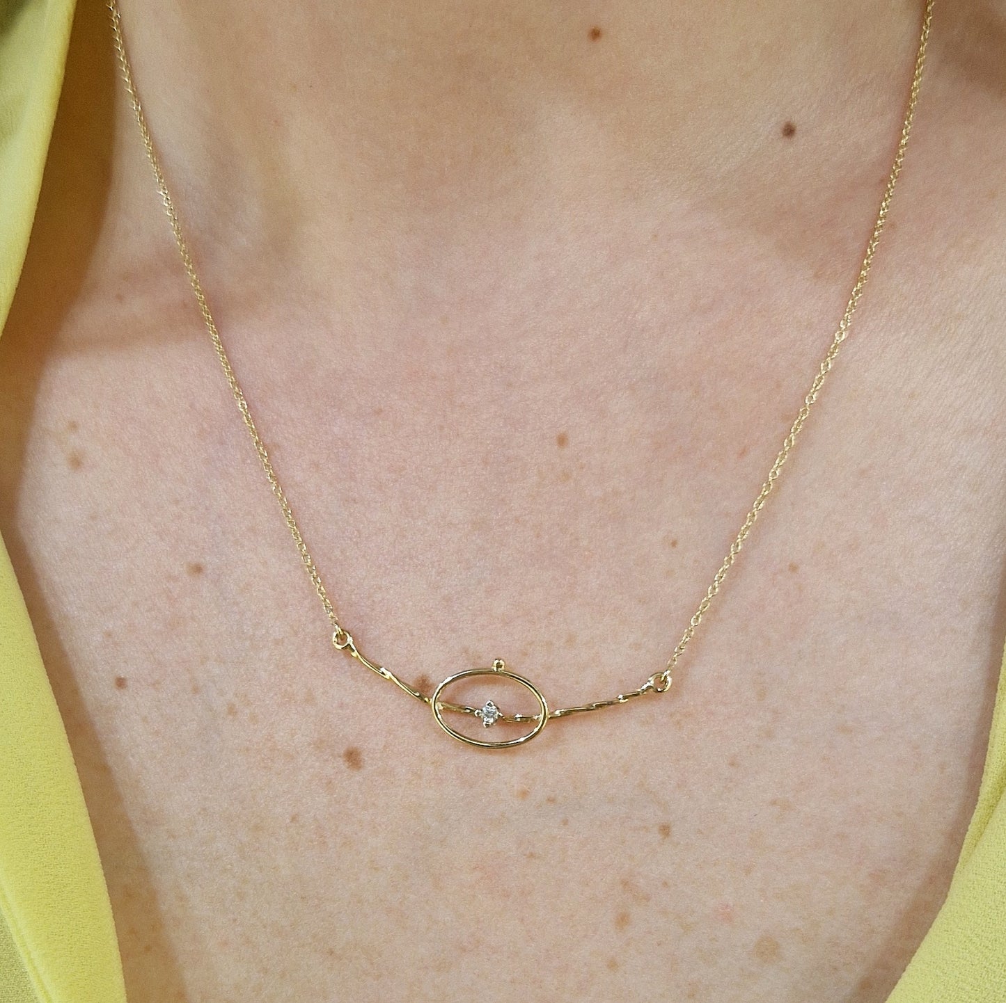 Collana con diamanti in oro giallo 18 kt