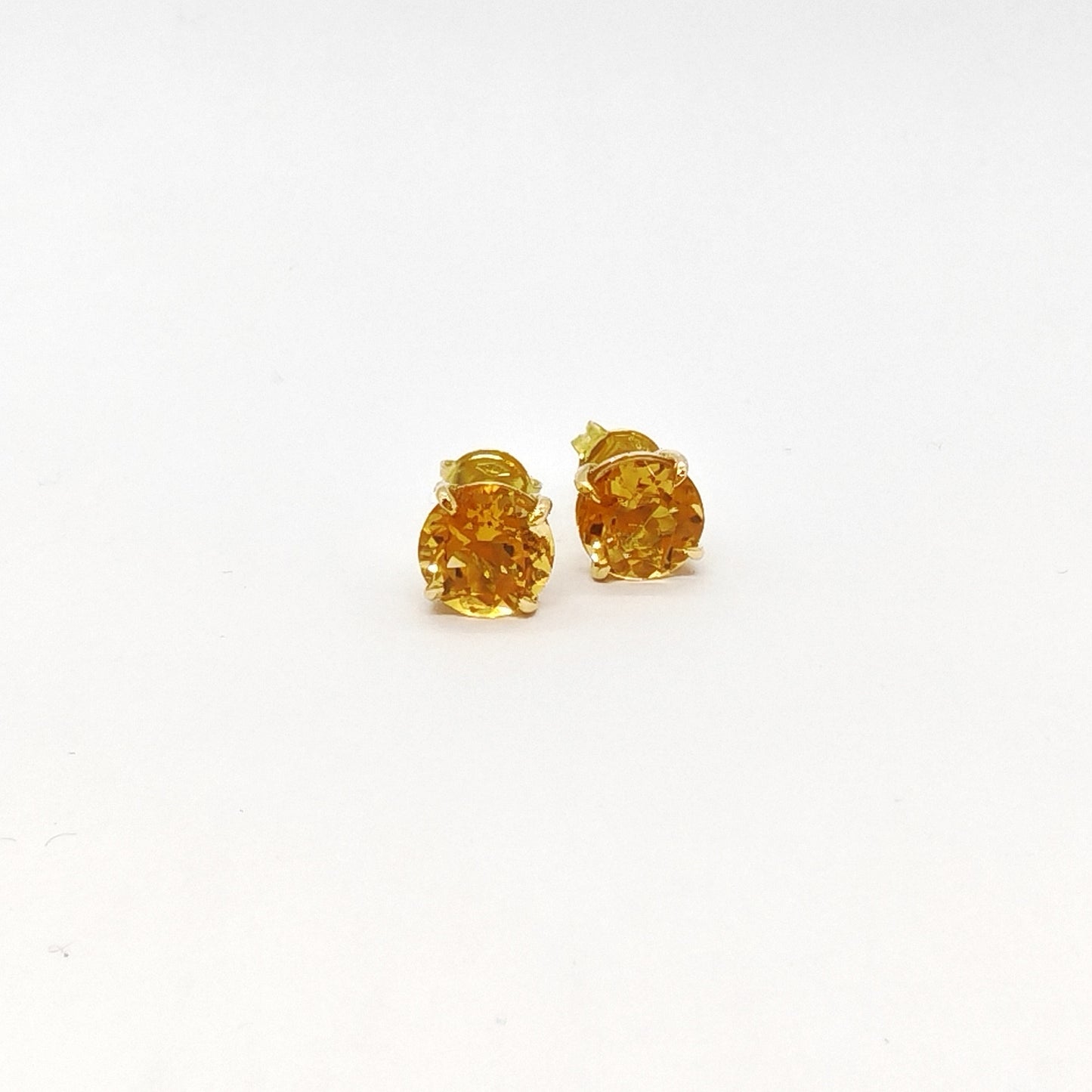 Orecchini in oro giallo 18 kt con quarzo citrino