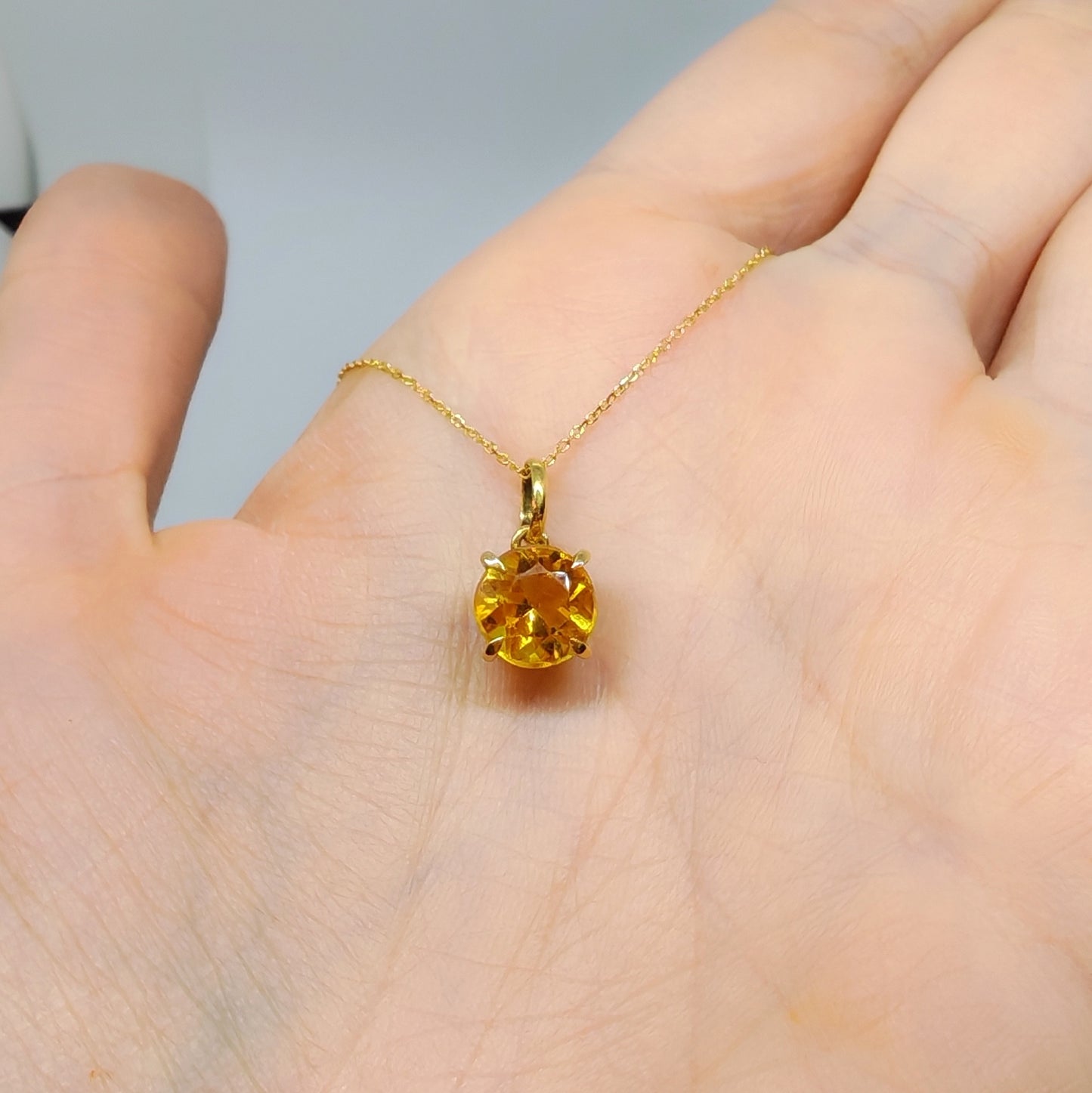 Collana in oro giallo 18 kt con quarzo citrino