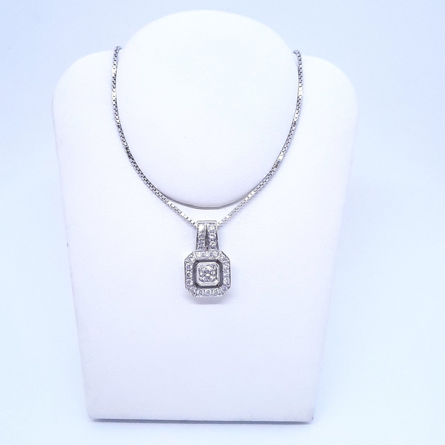 Collana con diamanti in oro bianco 18 kt COD 1