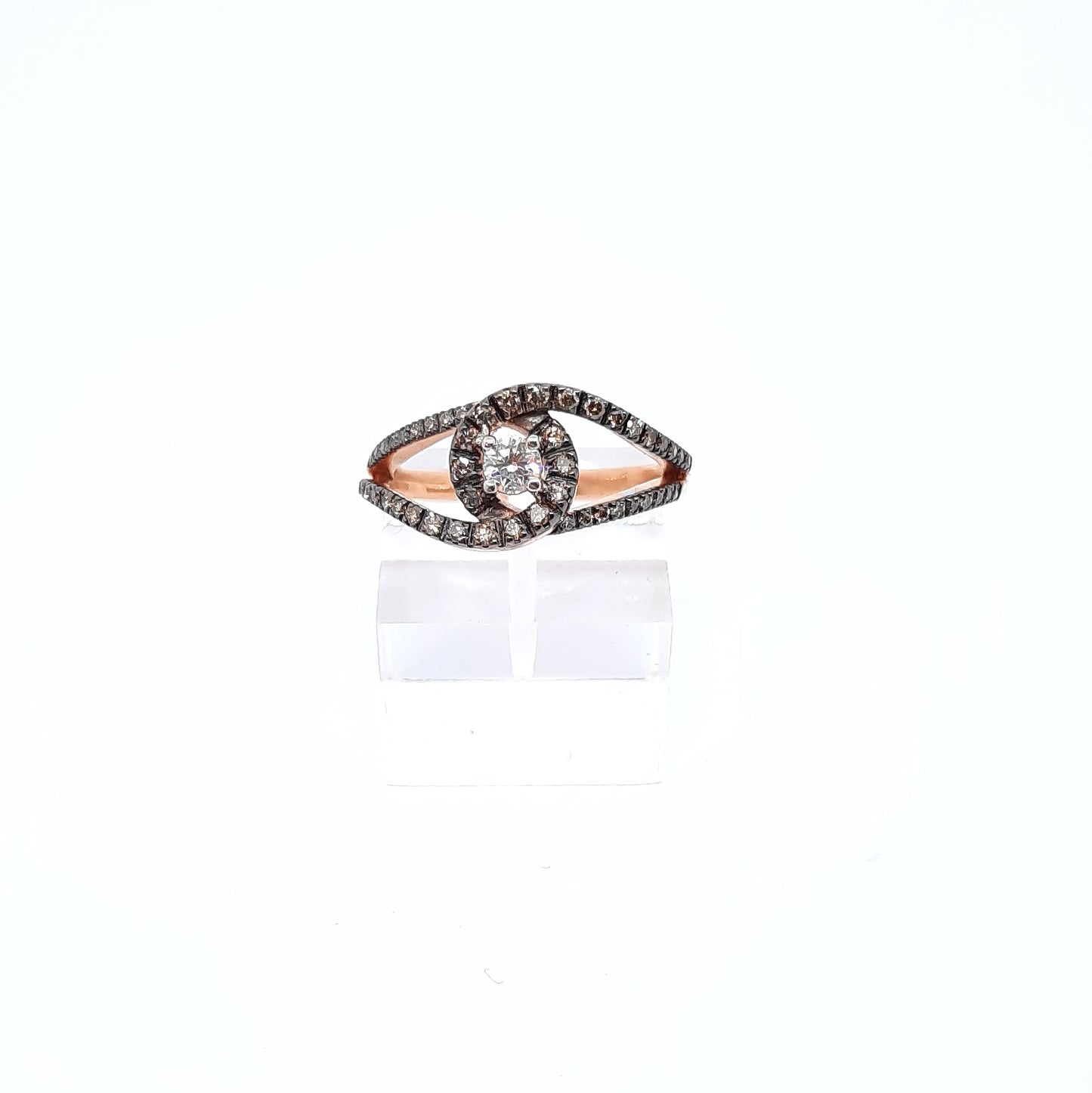 Anello con diamante centrale e diamanti brown in oro rosa 18 kt