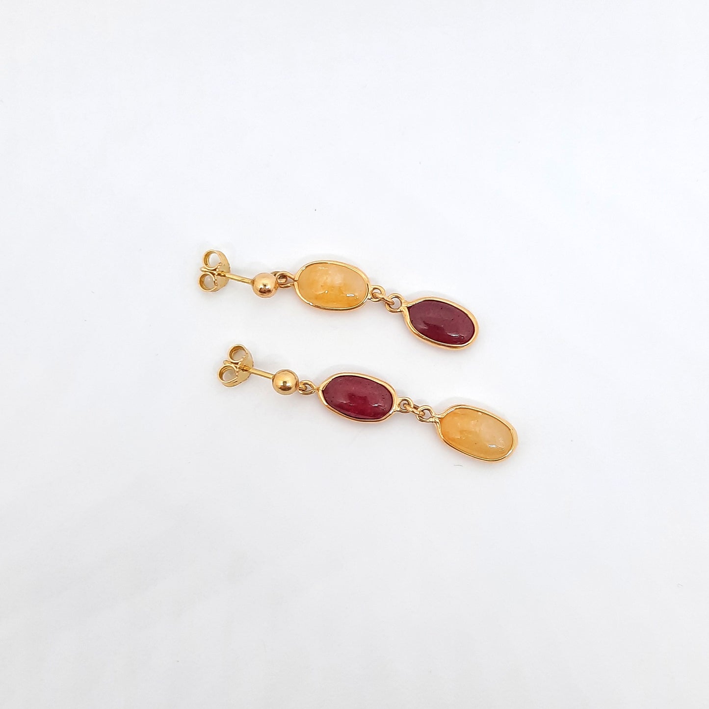 Orecchini in oro giallo 18 kt corindone giallo e rosso